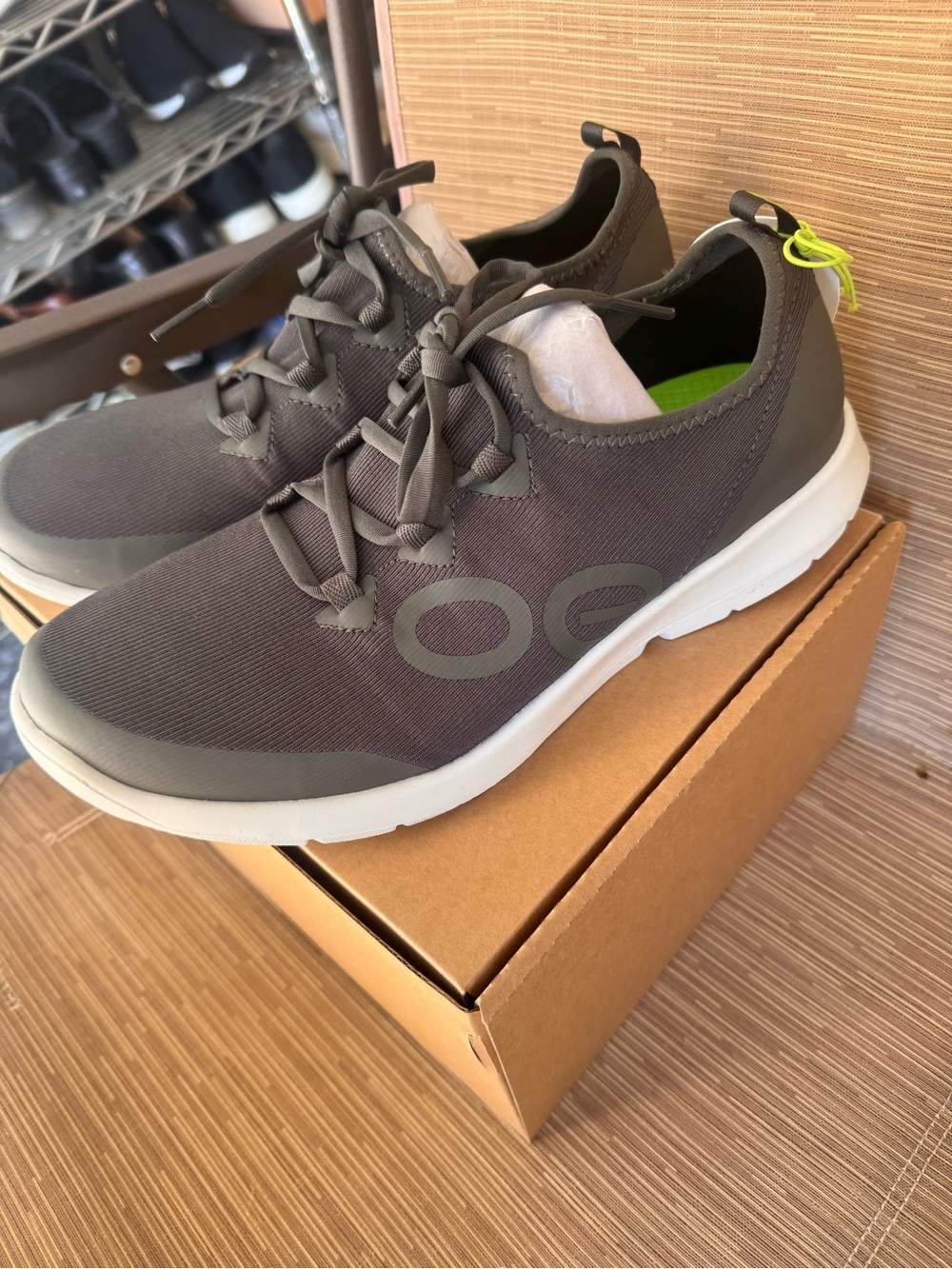 OOFOS OOMG SPORT LS Men's Gray Lace-Up Sneaker with White Sole